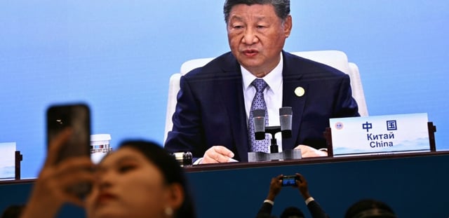 Le président chinois Xi Jinping lors d'une retransmission d'un sommet à Tianjin, le 1er septembre