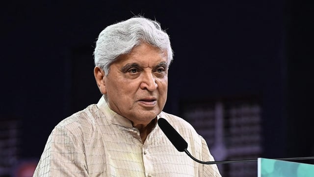 Javed Akhtar was invited as the chief guest to preside over a mushaira on September 1, at the West Bengal Urdu Academy's four-day literary festival. (Image: File)