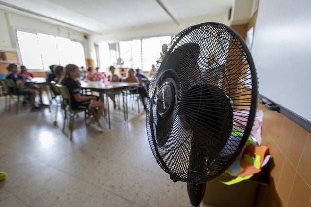 Ventilador en el aula de la escuela catalana, el curso pasado.