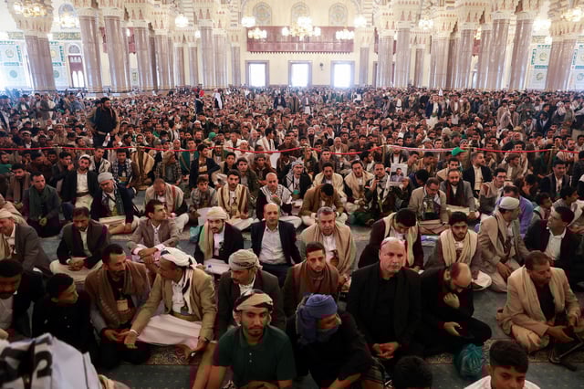 Mourners attend the funeral procession of Houthi government officials killed in an Israeli strike, in Sanaa, Yemen September 1, 2025. REUTERS/Khaled Abdullah