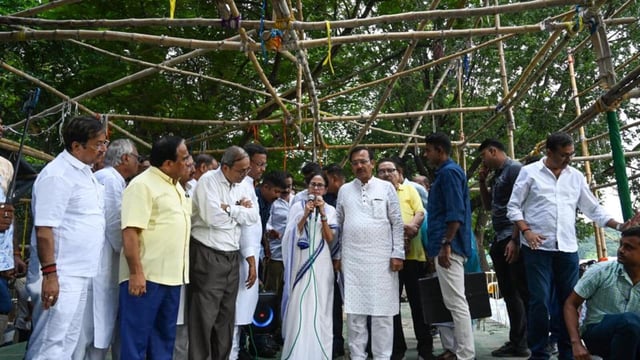 West Bengal chief minister Mamata Banerjee along with ministers interacts with media after the army dismantled a stage erected beside the Gandhi statue in Maidan area on Monday (HT Photo/Samir Jana)