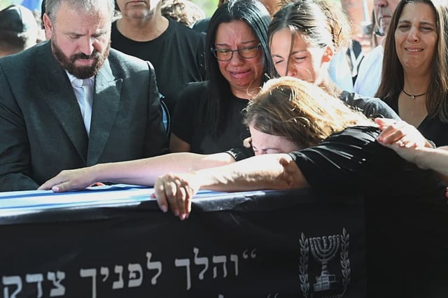 Mother Mourns Idan Shteiwi, Israeli Hostage Killed, as Funeral Draws Hundreds