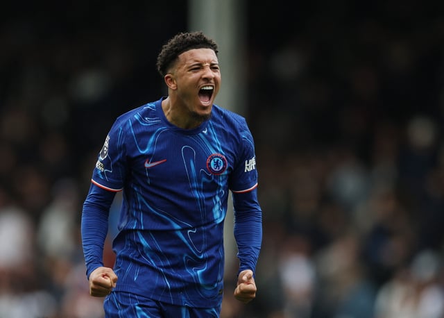 Soccer Football - Premier League - Fulham v Chelsea - Craven Cottage, London, Britain - April 20, 2025 Chelsea's Jadon Sancho celebrates after the match REUTERS/Hannah Mckay EDITORIAL USE ONLY. NO USE WITH UNAUTHORIZED AUDIO, VIDEO, DATA, FIXTURE LISTS, CLUB/LEAGUE LOGOS OR 'LIVE' SERVICES. ONLINE IN-MATCH USE LIMITED TO 120 IMAGES, NO VIDEO EMULATION. NO USE IN BETTING, GAMES OR SINGLE CLUB/LEAGUE/PLAYER PUBLICATIONS. PLEASE CONTACT YOUR ACCOUNT REPRESENTATIVE FOR FURTHER DETAILS..