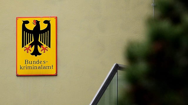 Russland wirbt im Internet sogenannte Wegwerf-Agenten an, um Deutschland zu destabilisieren.