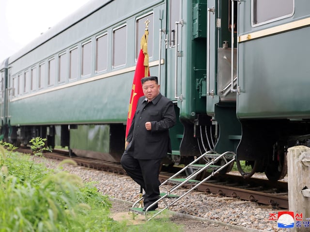 Kim Jong Un y su tren blindado, en algún punto de la frontera con China. Foto: Retuers/ archivo