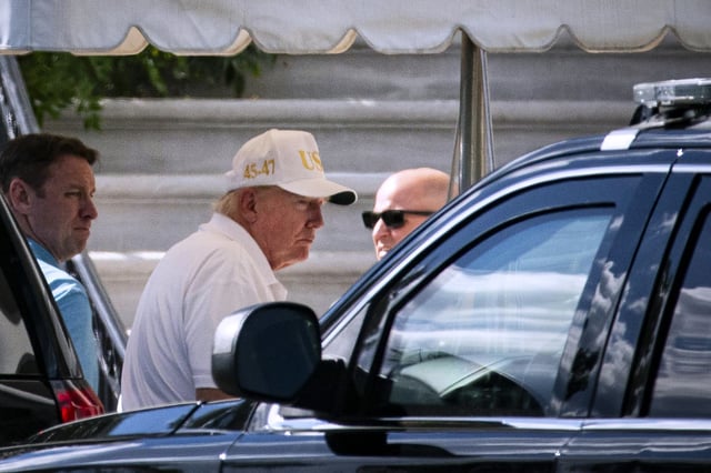 WASHINGTON, DC - SEPTEMBER 1: U.S. President Donald Trump returns to the White House on September 1, 2025 in Washington, DC. Trump spent the day at Trump National Golf Club in Sterling, Virginia. (Photo by Al Drago/Getty Images)