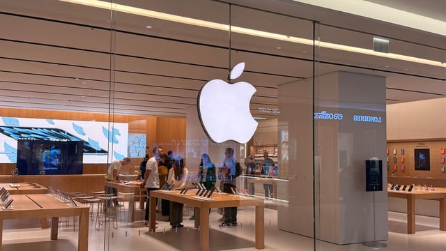 Apple’s new store at Phoenix Mall of Asia, Hebbal, opened on September 2, becoming its third in India after Apple BKC in Mumbai and Apple Saket in Delhi. 