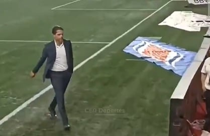 Fernando Gago fue agredido por un hincha de Necaxa de México: ganó apenas un partido de 7 en la LigaMX y está 15º entre 18 equipos