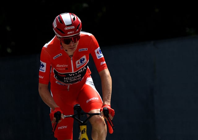 Cycling - Vuelta a Espana - Stage 3 - San Maurizio Canavese to Ceres - San Maurizio Canavese, Italy - August 25, 2025 Team Visma | Lease A Bike's Jonas Vingegaard before the start of stage 3 REUTERS/Manon Cruz/ File Photo