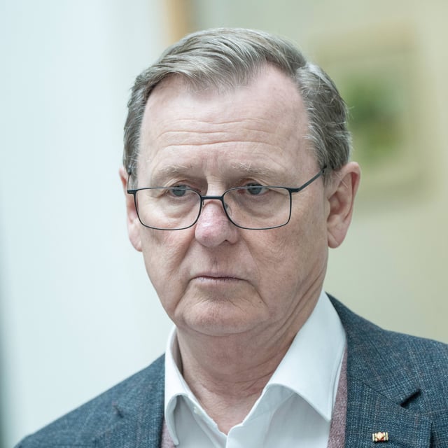 Bodo Ramelows Forderung nach neuer Nationalhymne, Flagge und Verfassung entfacht hitzige Debatte