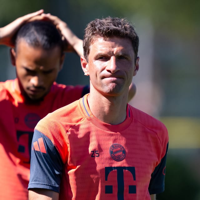 Thomas Müller trainiert plötzlich wieder bei Bayern.