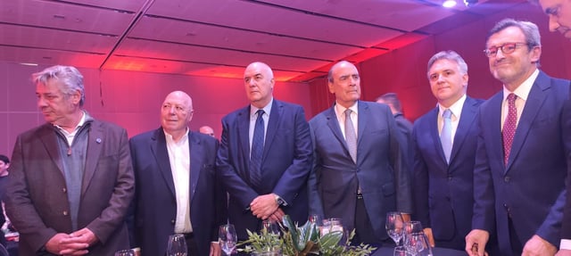 Pino, Urquía, Francos, Llaryora y Rappallini en el Coloquio de la UIC en Córdoba.