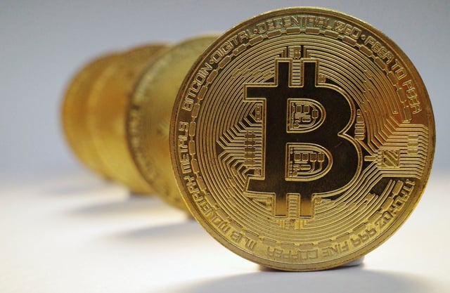 A representation of the virtual cryptocurrency Bitcoin is seen in this picture illustration taken October 19, 2021. REUTERS/Edgar Su/File Photo
