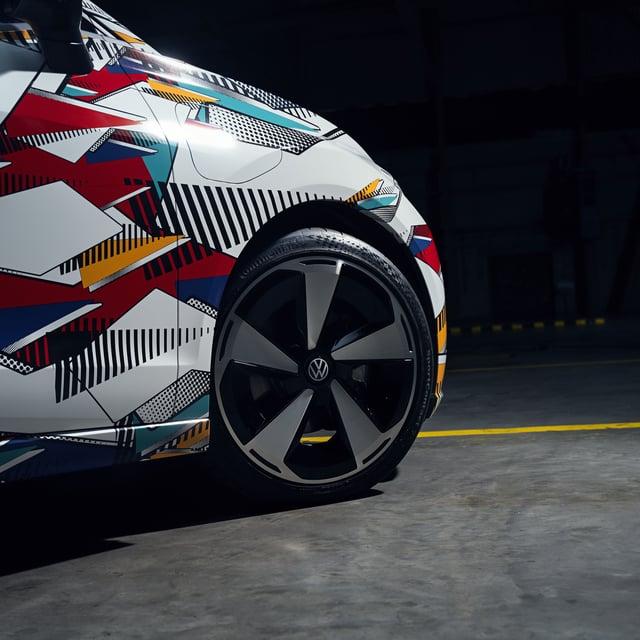 Volkswagen stellt ein neues kompaktes E-Auto mit bekanntem Namen vor.
