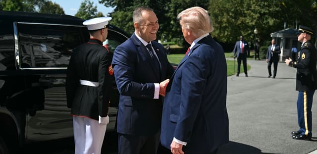 Le président américain DOnald Trump reçoit le président polonais Karol Nawrocki le 3 septembre 2025 à la Maison Blanche