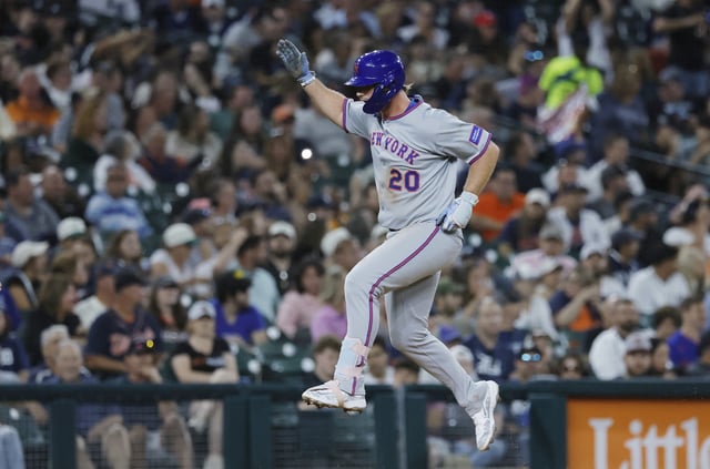 DETROIT, MI - SEPTEMBER 2: Pete Alonso #20 of the New York Mets celebrates as he rounds the bases after hitting his second home run of the game against the Detroit Tigers in the seventh inning at Comerica Park on September 2, 2025 in Detroit, Michigan.