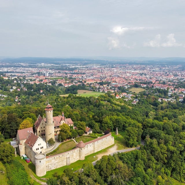 Luftaufnahme der Burg Altenburg in Bamberg