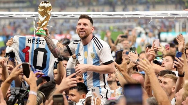 El astro rosarino redefinió la historia del fútbol con sus estadísticas imbatibles. Con récords en Mundiales y Eliminatorias, el capitán de la Albiceleste forjó un legado único. 