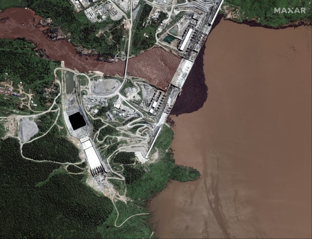 The $4 billion megastructure is designed to hold 74 billion cubic metres of water and generate 5,000 megawatts of electricity