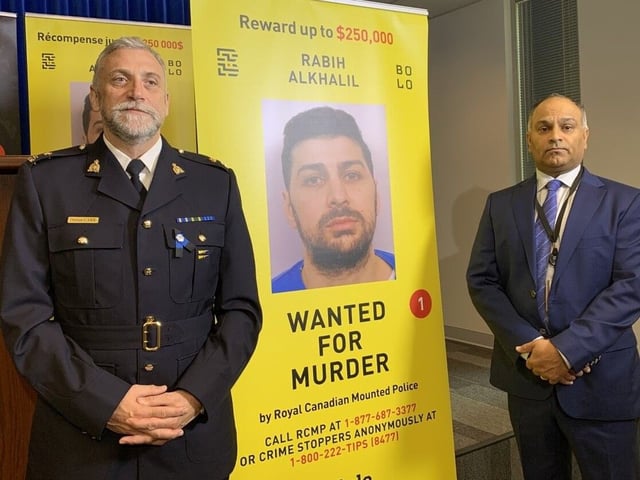  In 2022, Coquitlam RCMP’s Darren Carr with CFSEU Chief Manny Mann reveales a $250,000 reward for the capture of fugitive killer Robby Alkhalil.