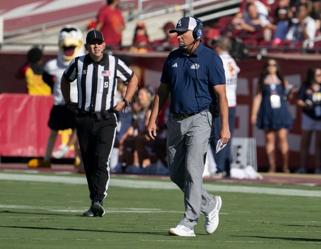Georgia Southern Head Coach Clay Helton in Los Angeles on Saturday, Sept. 6, 2025. (Photo by Paul Rodriguez, Contributing Photographer)