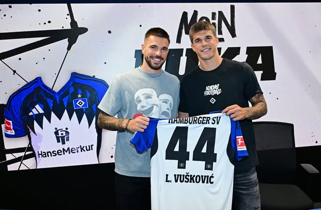Luka Vuskovic wird beim HSV in dieser Saison die Rückennummer 44 seines gesperrten Bruders Mario tragen.