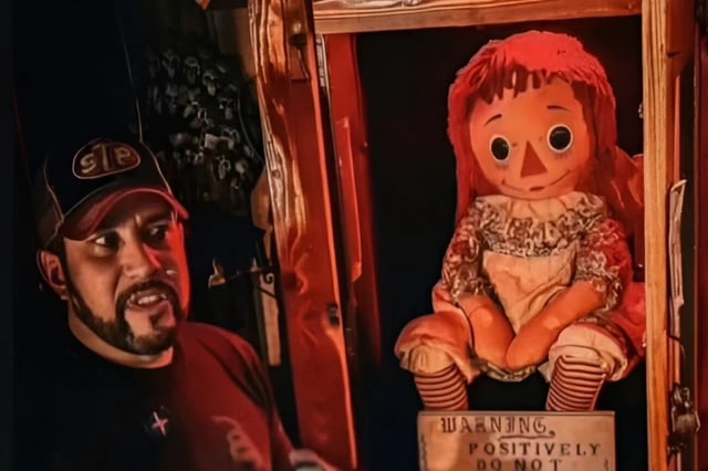 Quien fue Dan Rivera, el custodio que murió al lado de la muñeca Annabelle. (Captura)