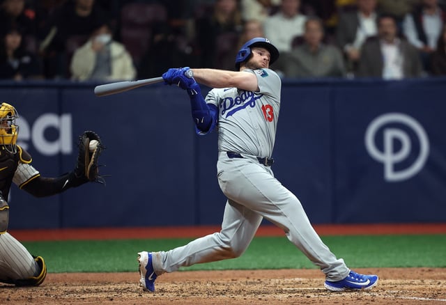 Baseball - MLB - San Diego Padres v Los Angeles Dodgers - Gocheok Sky Dome, Seoul, South Korea - March 20, 2024 Los Angeles Dodgers' Max Muncy in action REUTERS/Kim Hong-Ji/File Photo