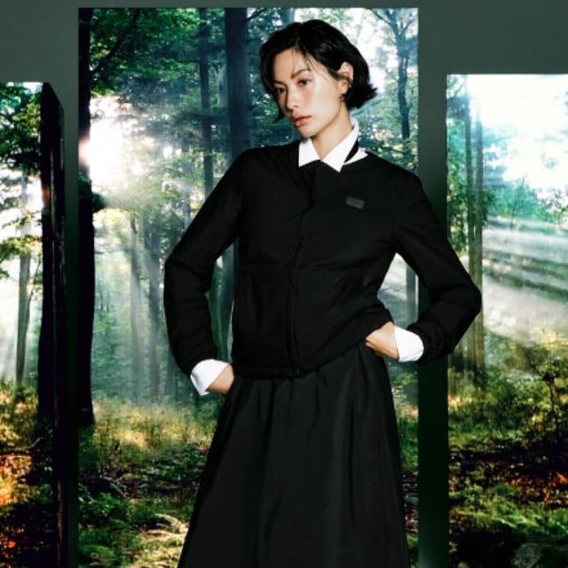 Nana, a former member of After School, is set to release her first solo album "Seventh Heaven 16" soon.
