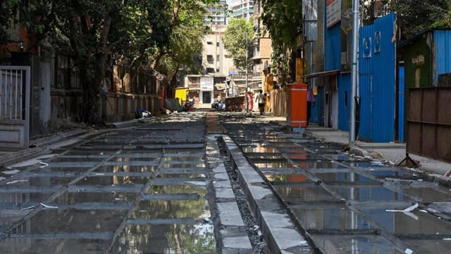 Mumbai, India. Mar 17, 2025: BMC repaired the road near KES school at Kandivali, Mumbai. Mumbai, India. Mar 17, 2025. (Photo by Raju Shinde/HT Photo) (Hindustan Times)