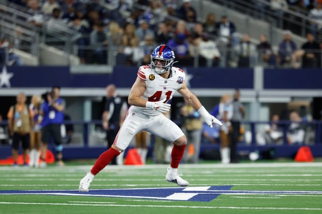 New York Giants linebacker Micah McFadden (41) looks to defend during an NFL football game against the Dallas Cowboys on Thursday, Nov. 28, 2024, in Arlington, Texas. (AP Photo/Matt Patterson)