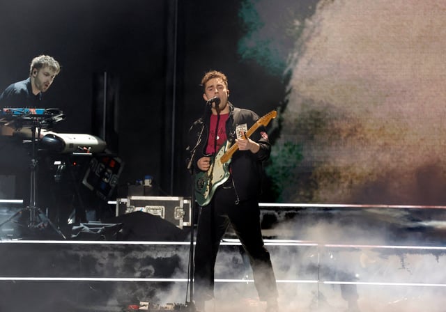 Sam Fender performs at the Brit Awards at the O2 Arena in London, Britain, February 8, 2022 REUTERS/Peter Cziborra/File Photo