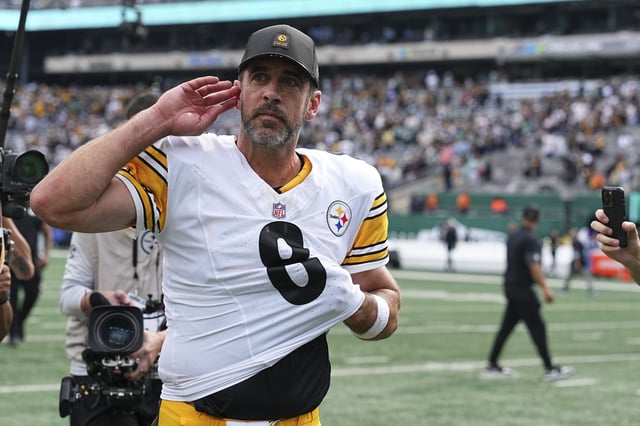 Aaron Rodgers #8 of the Pittsburgh Steelers reacts against the New York Jets after the game at MetLife Stadium on September 7, 2025 in East Rutherford, New Jersey.