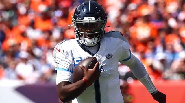 Tennessee Titans v Denver Broncos
