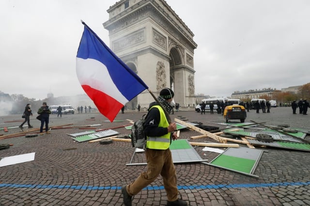 Rassemblement de Gilets jaunes, à Paris, le 24 novembre 2018
