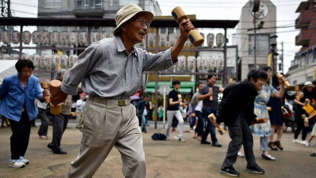 Japanese centenarians working out