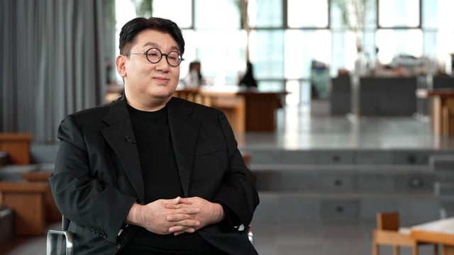 Bang Si-hyuk was questioned over alleged fraudulent trading in 2019.