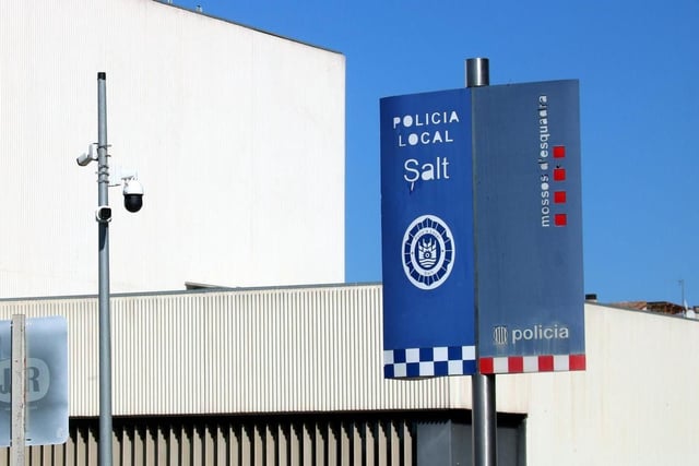 Comisaria de Mossos y policía local de Salt
