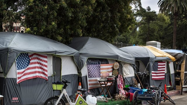 Estados Unidos - Crece la cantidad de personas que viven en las calles