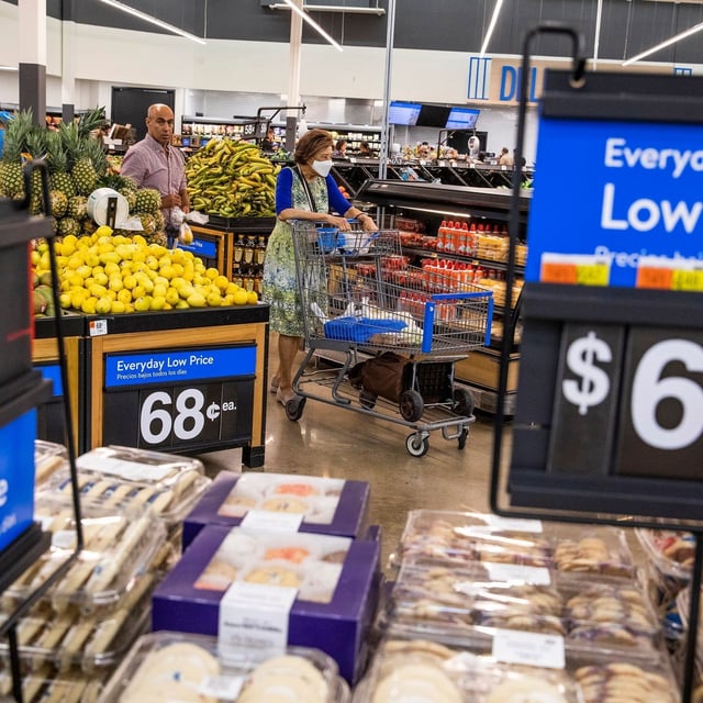 FILE - People buy groceries at a Walmart Superstore in Secaucus, New Jersey, July 11, 2024. (AP Photo/Eduardo Munoz Alvarez, File)