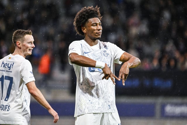 Union's Kevin Rodriguez celebrates after scoring during a soccer match between FCV Dender EH and Royale Union Saint-Gilloise, Saturday 13 September 2025 in Denderleeuw, on day 7 of the 2025-2026 'Jupiler Pro League' first division of the Belgian championship.