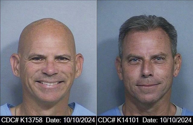 Fotografías policiales de Lyle Menéndez y Erik Menéndez, el 10 de octubre de 2024. (Foto de HANDOUT / Departamento de Correcciones y Rehabilitación de California / AFP)
