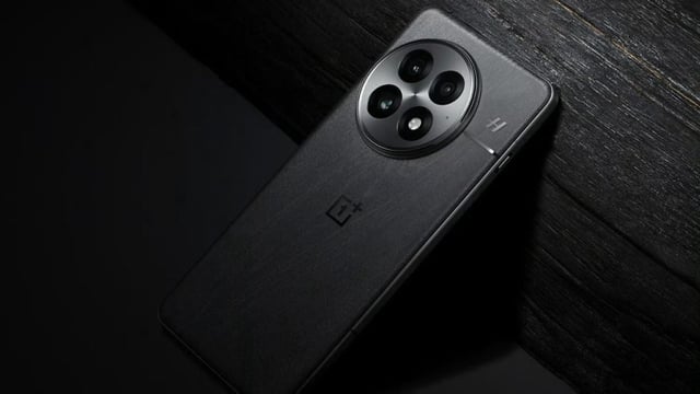 OnePlus 15 leaks reveal its design, camera, display, colour options, and launch timeline.