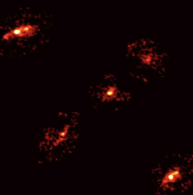 A rare cosmic configuration: An Einstein Cross with five points of light, instead of the usual four, has been discovered by scientists. (Credit: Nicolás Lira Turpaud (ALMA Observatory) & adapted from Cox et al. 2025)