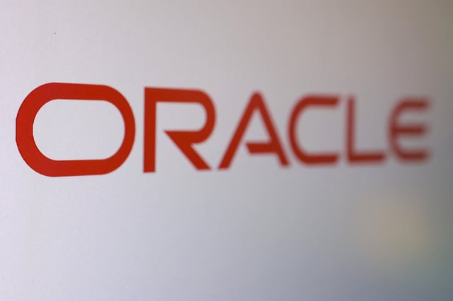 Oracle logo is seen in this illustration taken September 9, 2025. REUTERS/Dado Ruvic/Illustration/File Photo