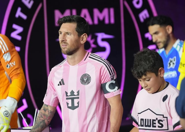 Lionel Messi del Inter Miami previo al partido contra Seattle Sounders en la MLS, el martes 16 de septiembre de 2025, en Fort Lauderdale, Florida. (AP Foto/Lynne Sladky)