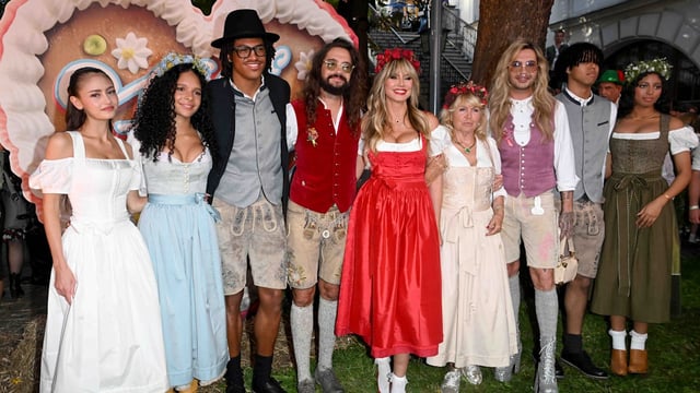 Heidi Klum feierte ihr eigenes Oktoberfest im Hofbräuhaus mit Familie und Freunden.
