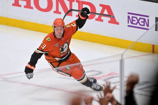 Ducks center Mason McTavish celebrates after scoring a goal during the third period of an NHL hockey game against the Edmonton Oilers, Monday, April 7, 2025, in Anaheim, Calif. (AP Photo/Jayne Kamin-Oncea)