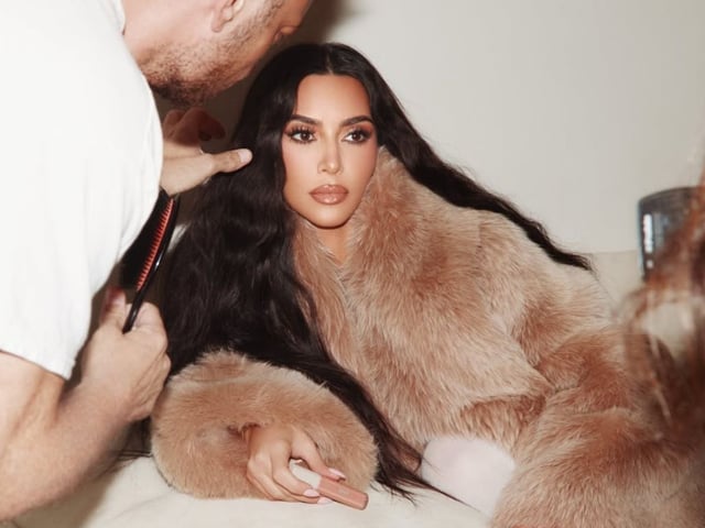 Kim Kardashian cierra su línea de belleza SKKN by Kim