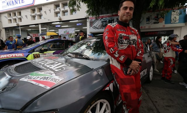 Parten las 35 tripulaciones del Rally Patrio 2025